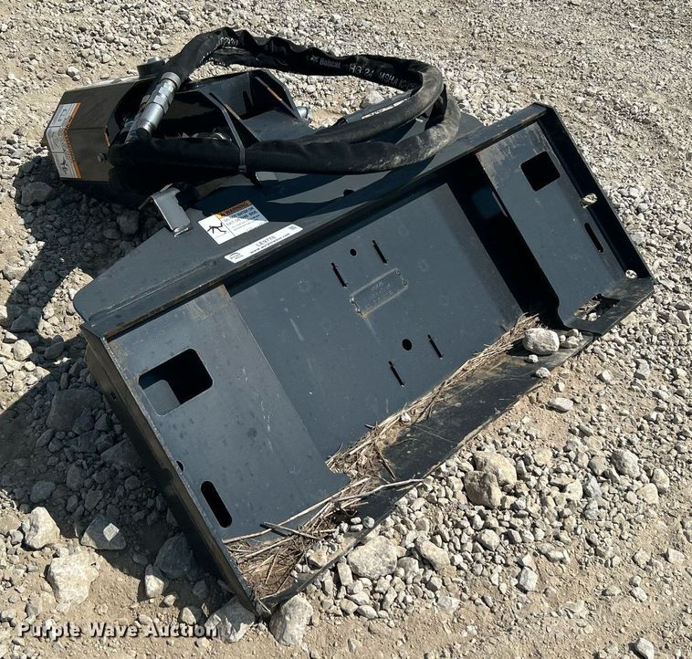 image for item LE9778 2019 Bobcat 30C Auger  skid steer auger