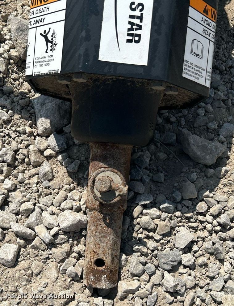 image for item LE9778 2019 Bobcat 30C Auger  skid steer auger