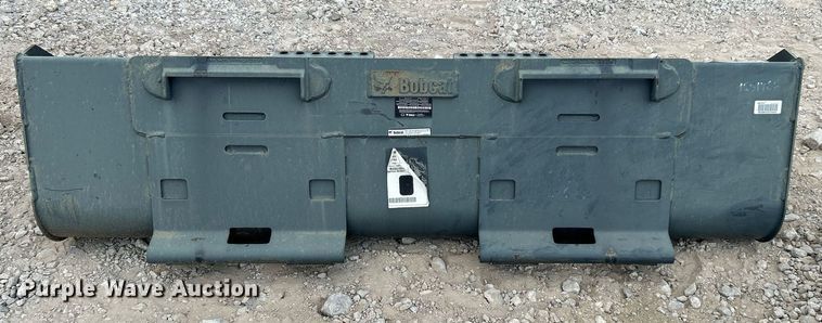 image for item LE9782 Bobcat 72 Standard Duty  skid steer bucket