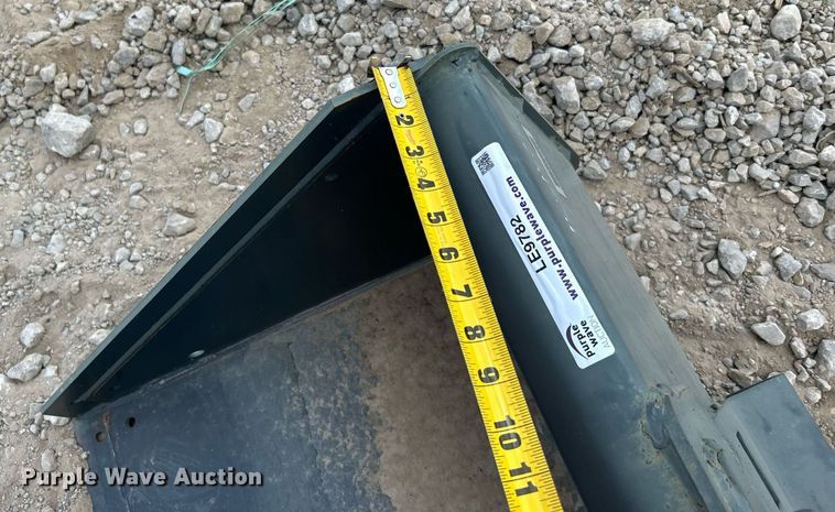 image for item LE9782 Bobcat 72 Standard Duty  skid steer bucket