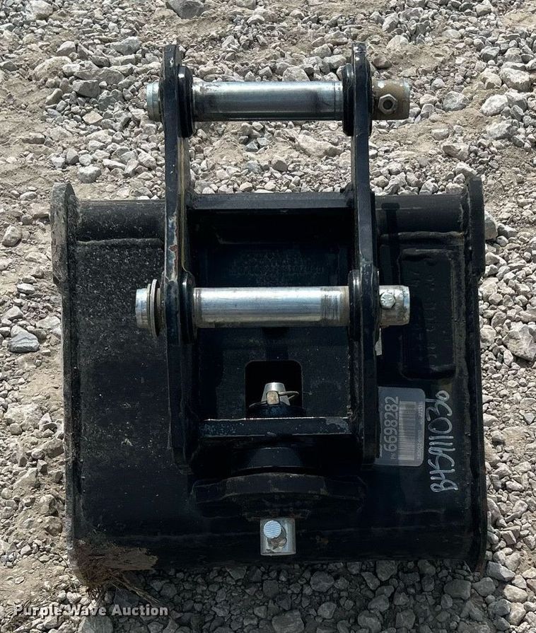 image for item LE9786 TAG  17"W bucket