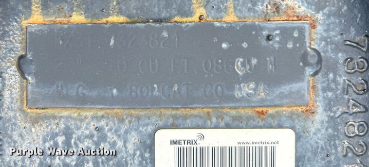 image for item LE9787 Bobcat  excavator bucket