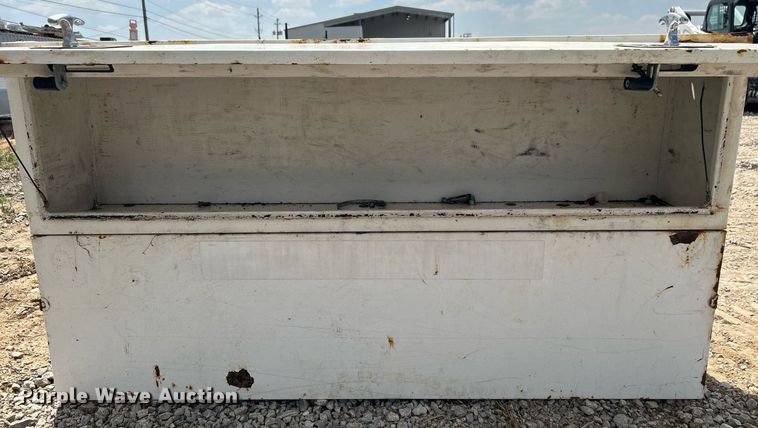 image for item LE9788 Toolbox