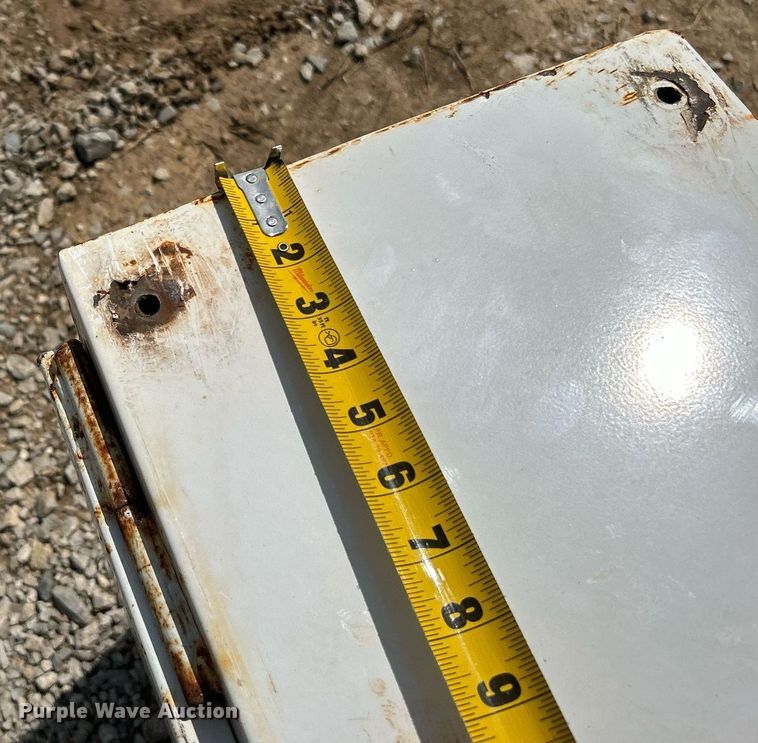 image for item LE9788 Toolbox