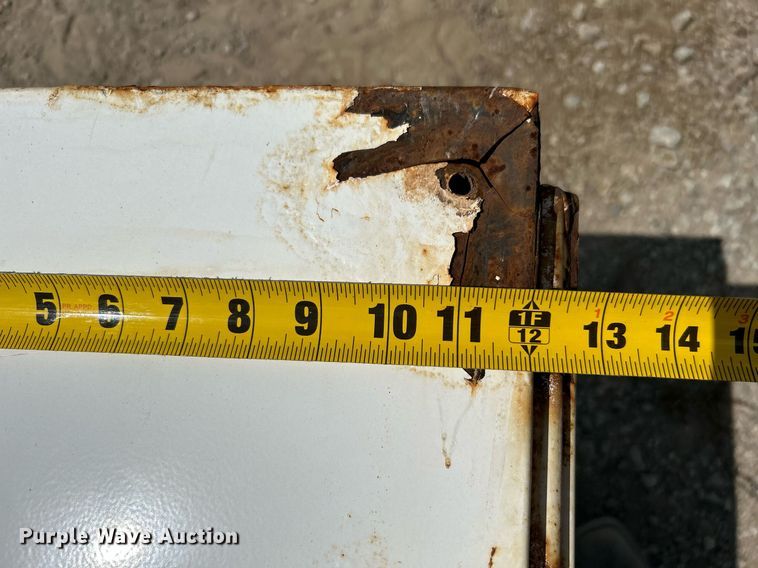 image for item LE9788 Toolbox