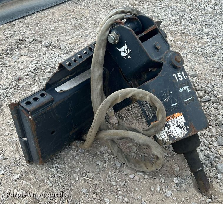 image for item LE9789 2012 Bobcat  skid steer auger