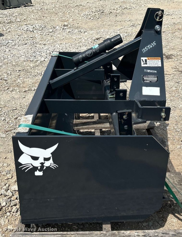 image for item LE9790 Bobcat Blade Box 60  box blade