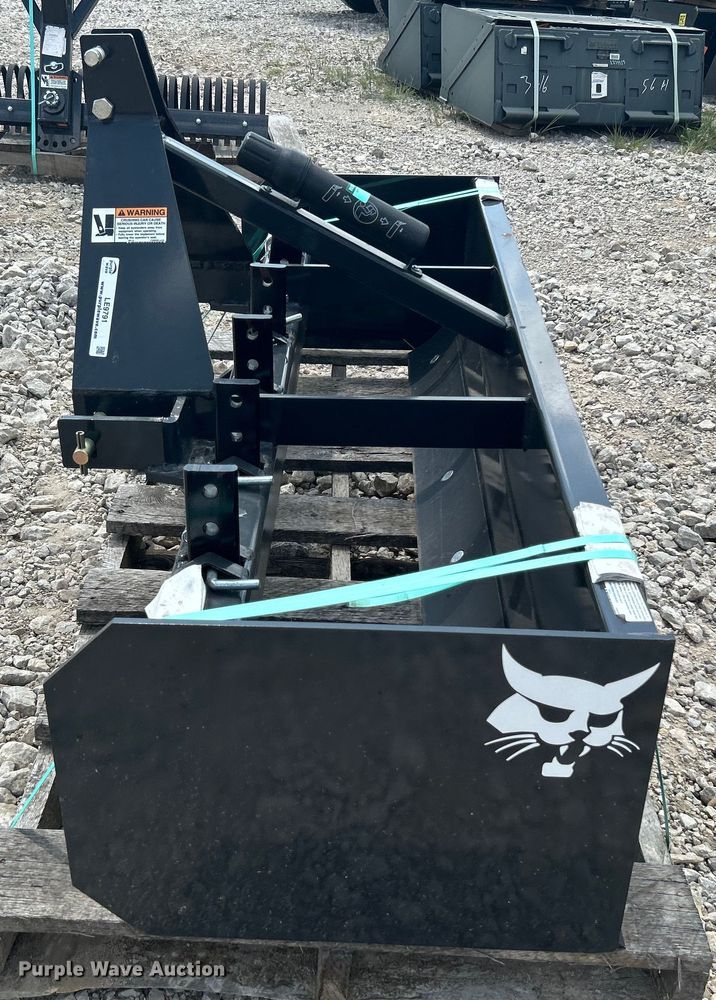 image for item LE9791 Bobcat Blade Box 72  box blade