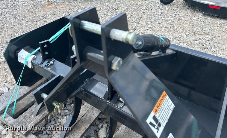 image for item LE9791 Bobcat Blade Box 72  box blade