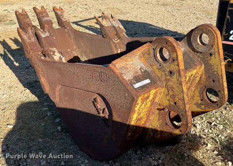 image for item LF9417 48" W excavator bucket