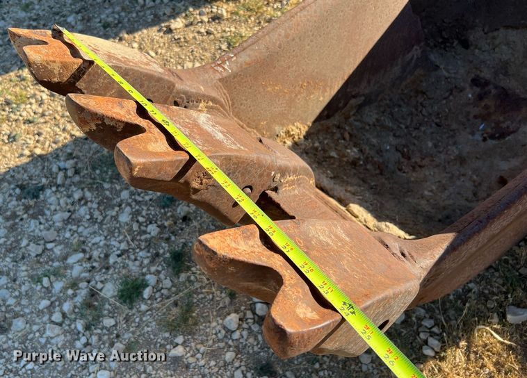 image for item LF9417 48" W excavator bucket