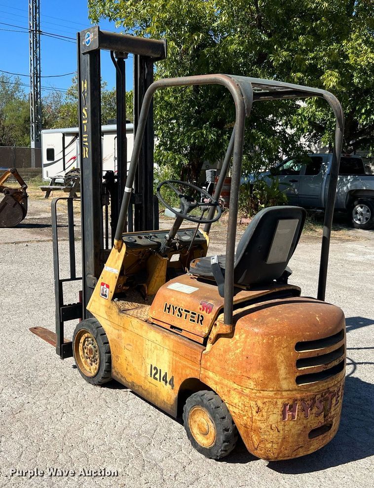 image for item LF9423 Hyster  forklift