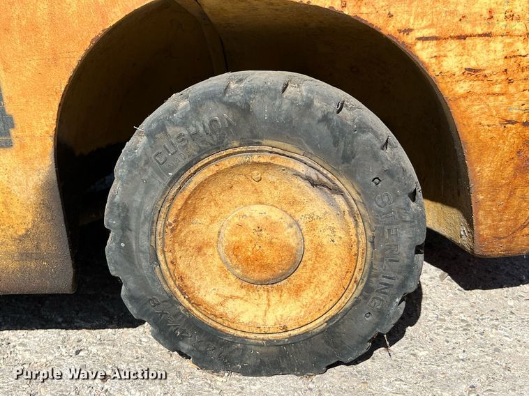 image for item LF9423 Hyster  forklift