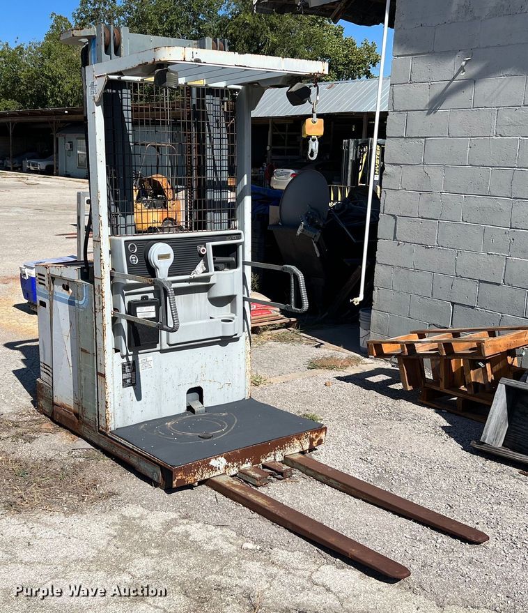 image for item LF9424 Barrett RCOS-L-30  order picker