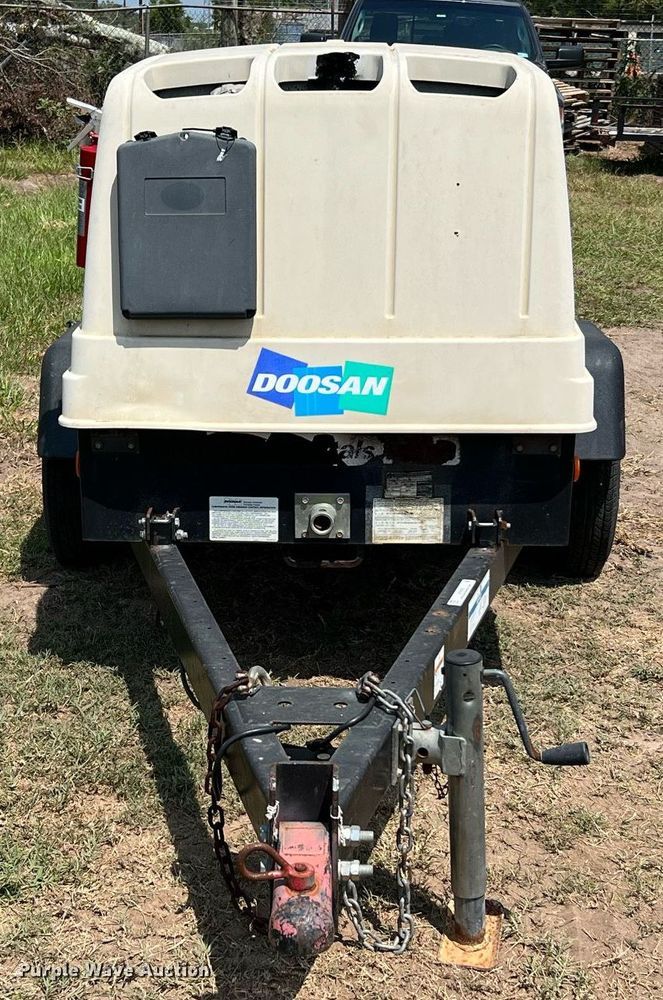 image for item LF9430 2017 Doosan C185  air compressor