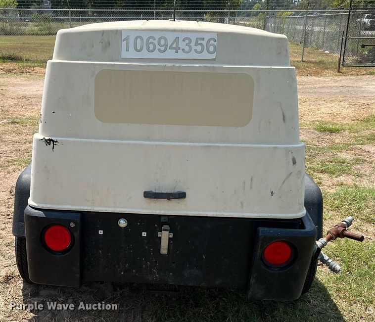 image for item LF9430 2017 Doosan C185  air compressor