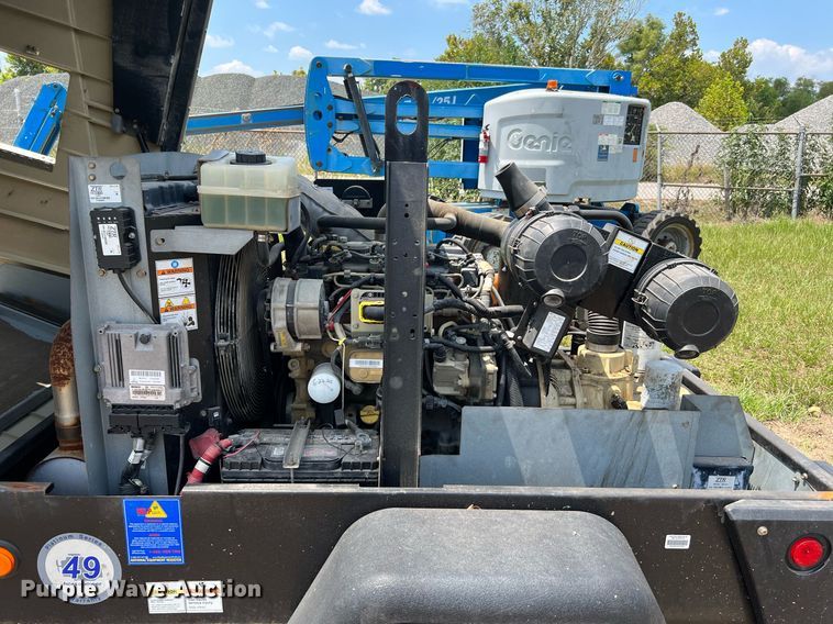 image for item LF9430 2017 Doosan C185  air compressor