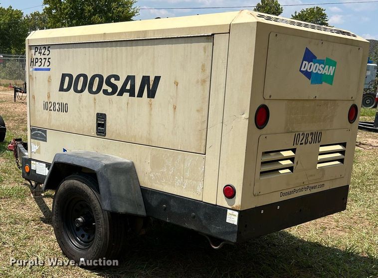 image for item LF9431 2014 Doosan P425/HP375  air compressor