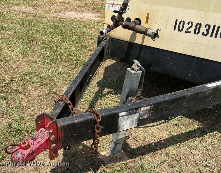 image for item LF9431 2014 Doosan P425/HP375  air compressor