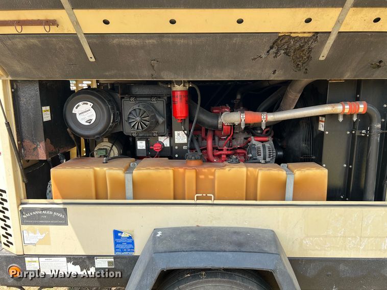 image for item LF9431 2014 Doosan P425/HP375  air compressor