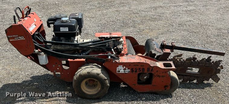 image for item LF9433 2010 Ditch Witch RT10  trencher