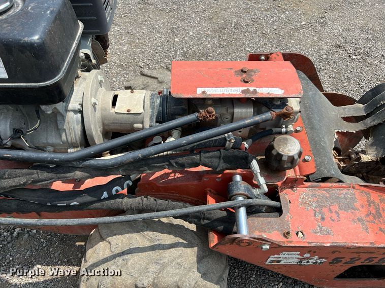 image for item LF9433 2010 Ditch Witch RT10  trencher
