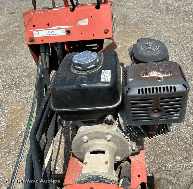 image for item LF9433 2010 Ditch Witch RT10  trencher