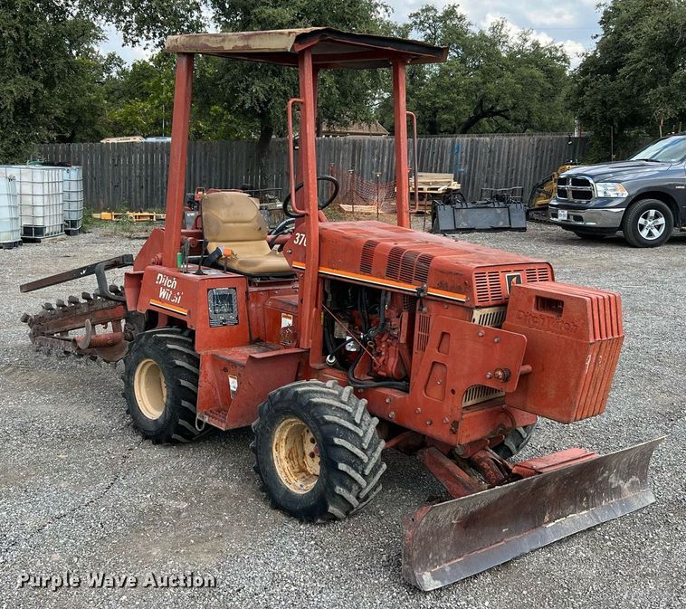 image for item LF9434 1997 Ditch Witch 3700  trencher