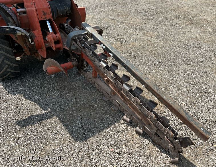 image for item LF9434 1997 Ditch Witch 3700  trencher
