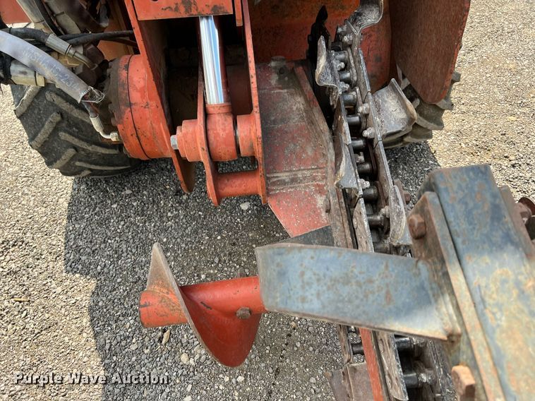 image for item LF9434 1997 Ditch Witch 3700  trencher