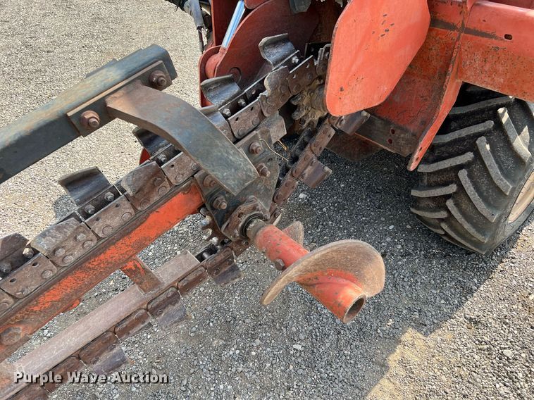 image for item LF9434 1997 Ditch Witch 3700  trencher