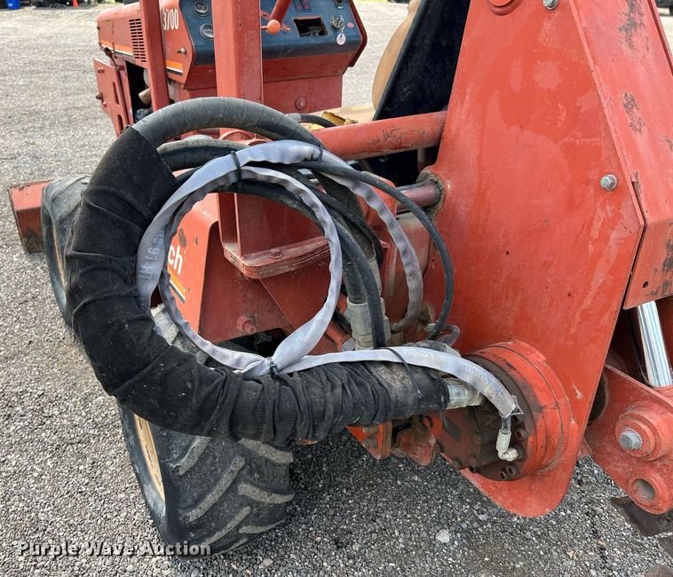 image for item LF9434 1997 Ditch Witch 3700  trencher