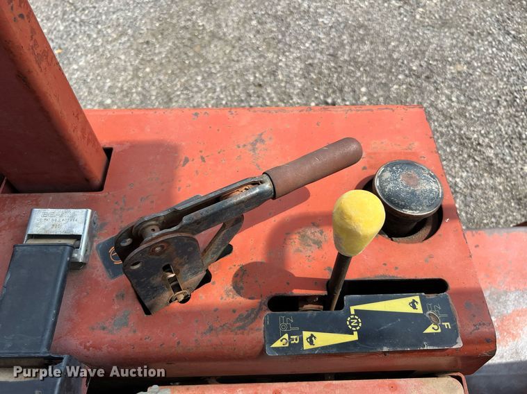 image for item LF9434 1997 Ditch Witch 3700  trencher