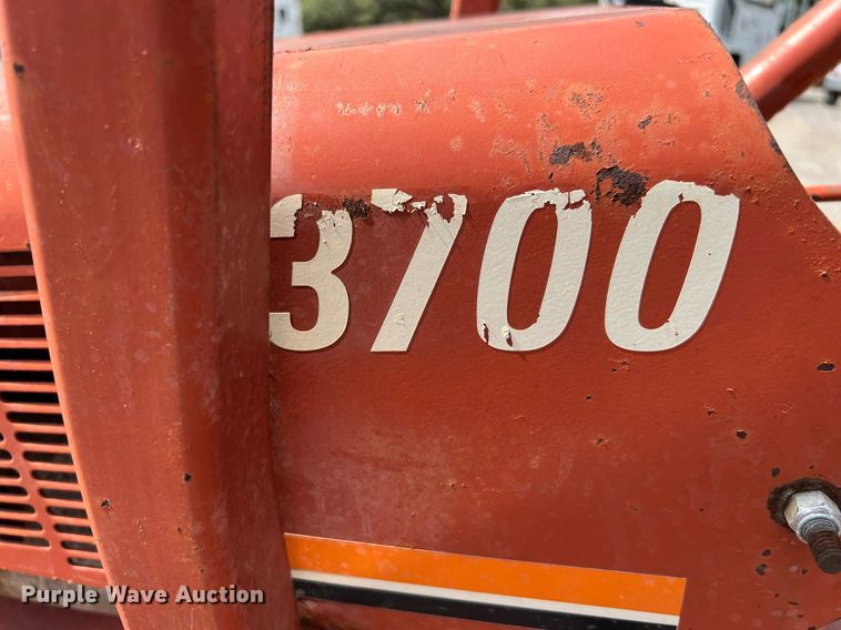 image for item LF9434 1997 Ditch Witch 3700  trencher