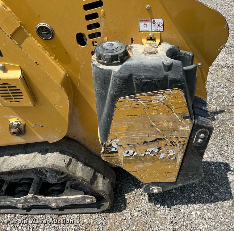 image for item LF9437 2018 Vermeer S925TX  compact utility loader