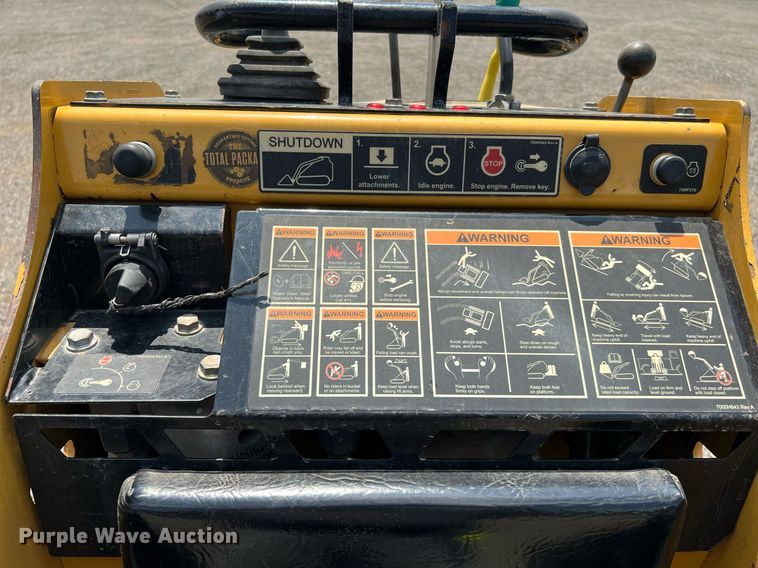 image for item LF9437 2018 Vermeer S925TX  compact utility loader