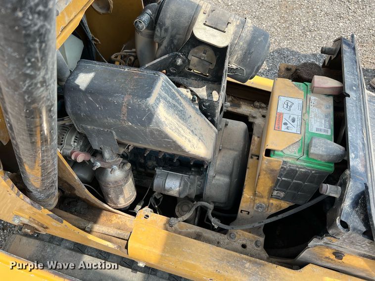 image for item LF9437 2018 Vermeer S925TX  compact utility loader