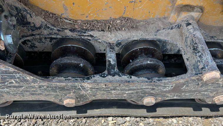 image for item LF9437 2018 Vermeer S925TX  compact utility loader