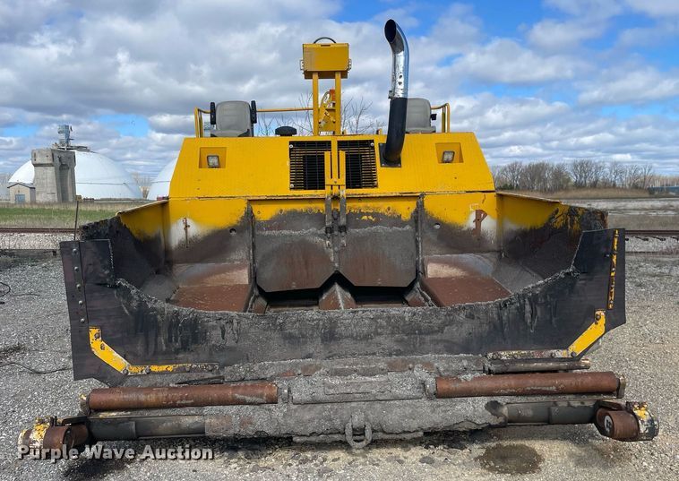 image for item LJ9627 2000 Cedarapids CR451  paver