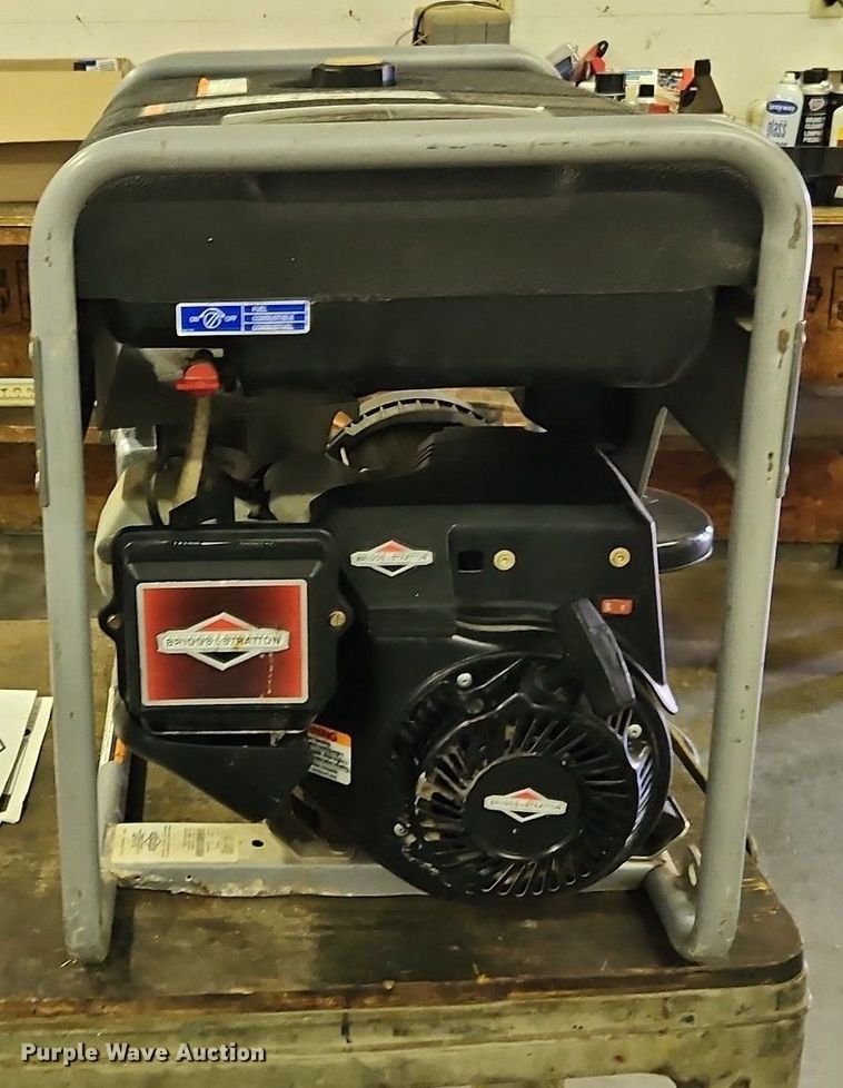 image for item LM9122 Briggs & Stratton 030424 generator