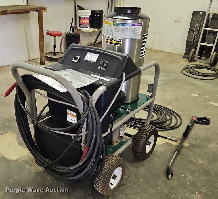 image for item LM9123 Hy-Flo Bear X4 hot pressure washer