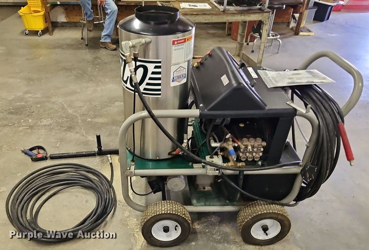 image for item LM9123 Hy-Flo Bear X4 hot pressure washer