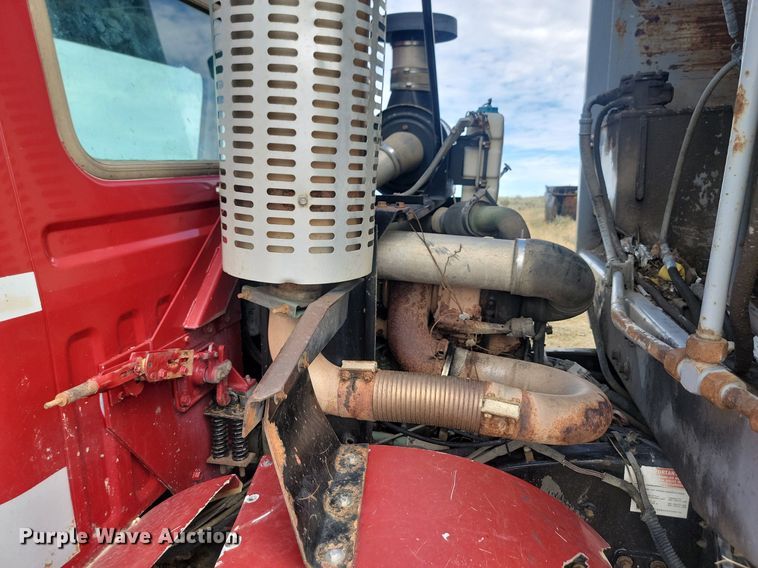 image for item LQ9225 1997 Volvo WXLL  refuse truck