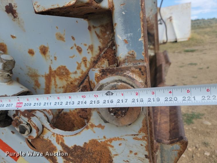 image for item LQ9225 1997 Volvo WXLL  refuse truck