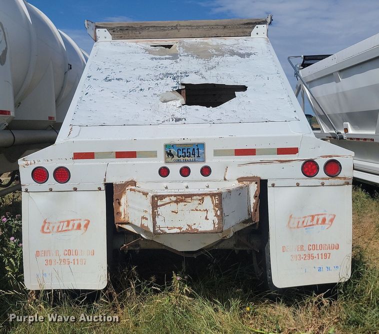 image for item LQ9227 2006 Manac LWBD240  bottom dump trailer