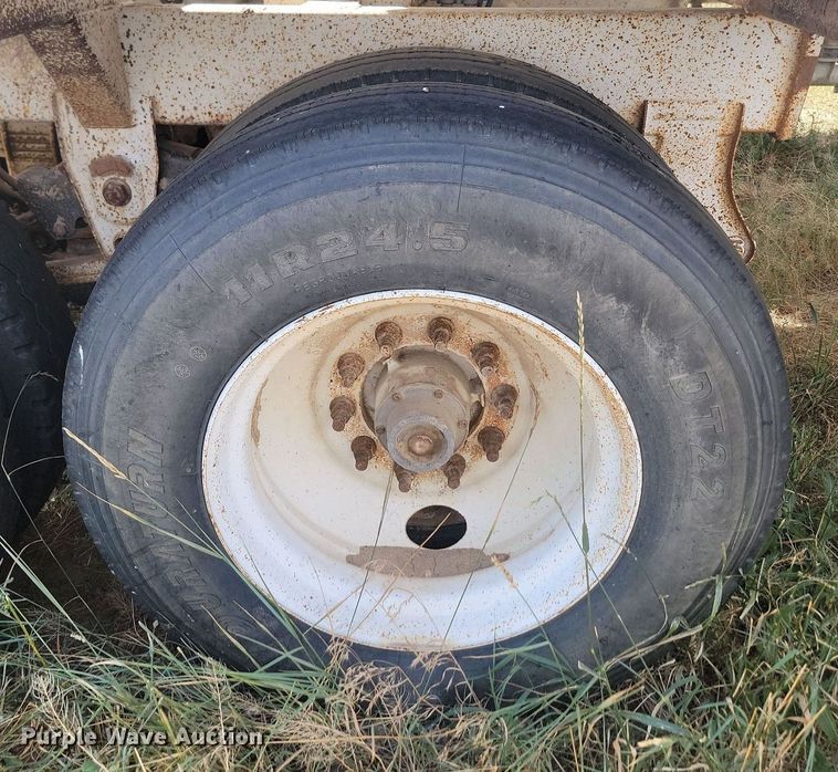 image for item LQ9227 2006 Manac LWBD240  bottom dump trailer