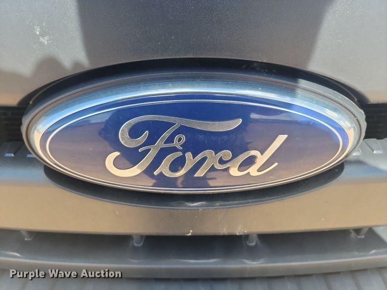 image for item LQ9228 2012 Ford F-250  Super Duty  Crew Cab pickup truck