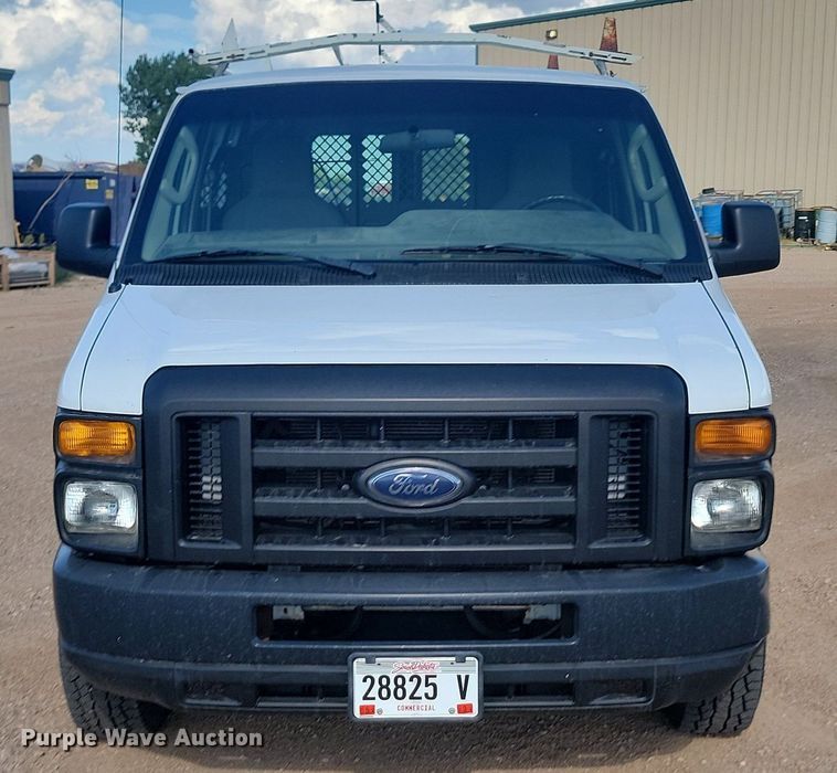 image for item LQ9230 2009 Ford E-250  delivery van