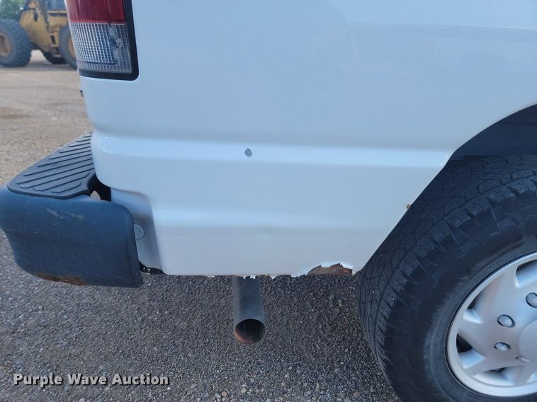 image for item LQ9230 2009 Ford E-250  delivery van