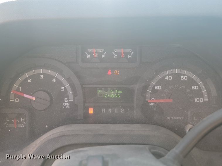 image for item LQ9230 2009 Ford E-250  delivery van